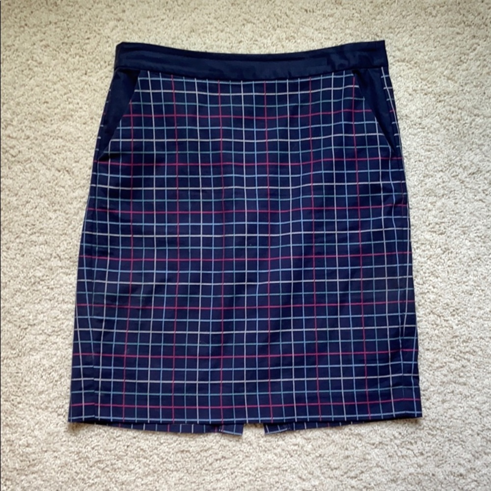 Size 4 Tommy Hilfiger Skirt